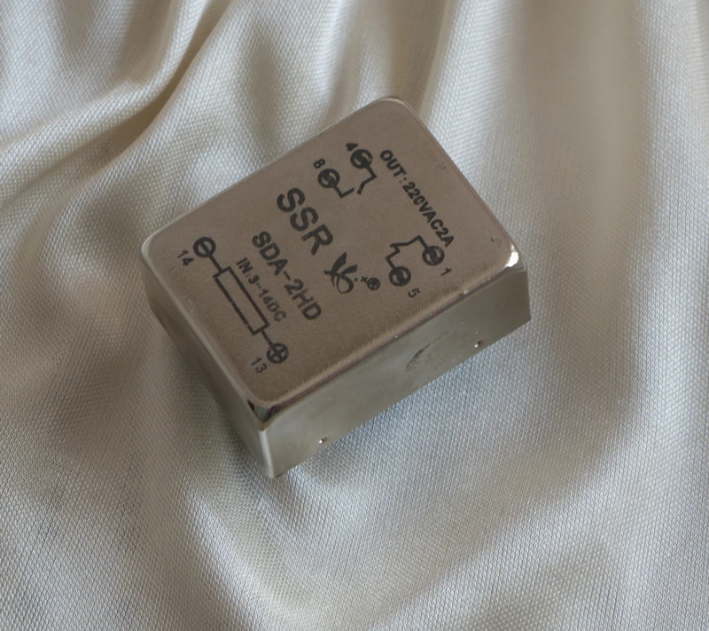 

Mini 220V AC 2A Constant Opening And Constant Closing PCB Welded Solid State Relay SSR SDA-2HD Relay