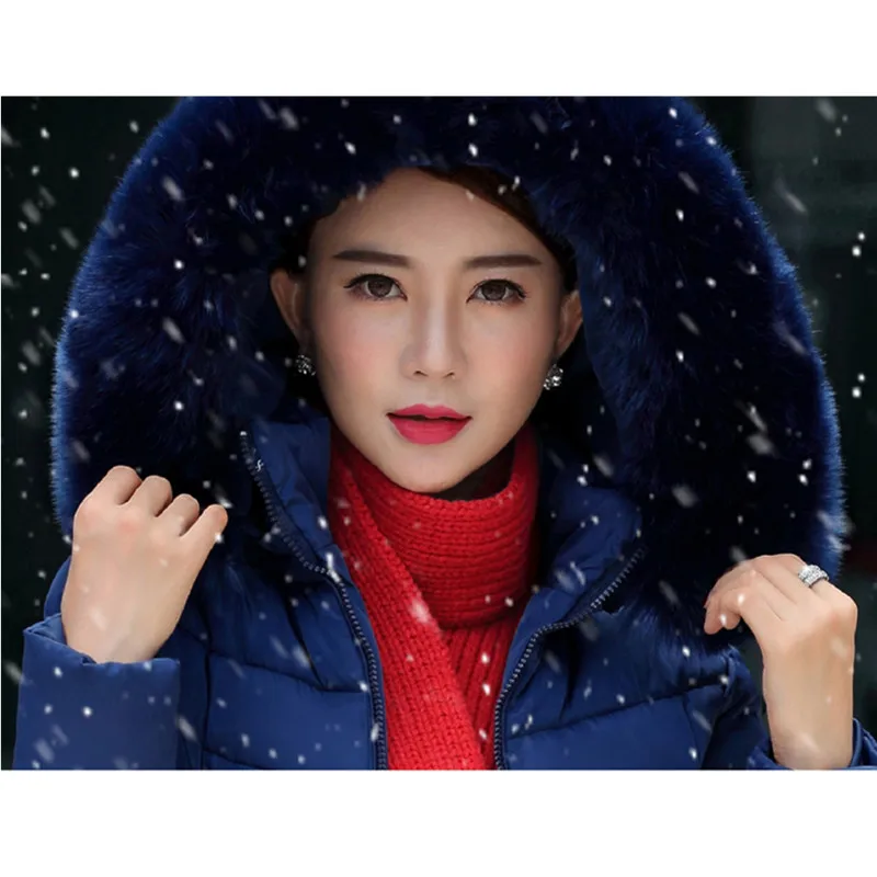 Женская зимняя куртка с капюшоном короткая теплая хлопковая пуховая меховым