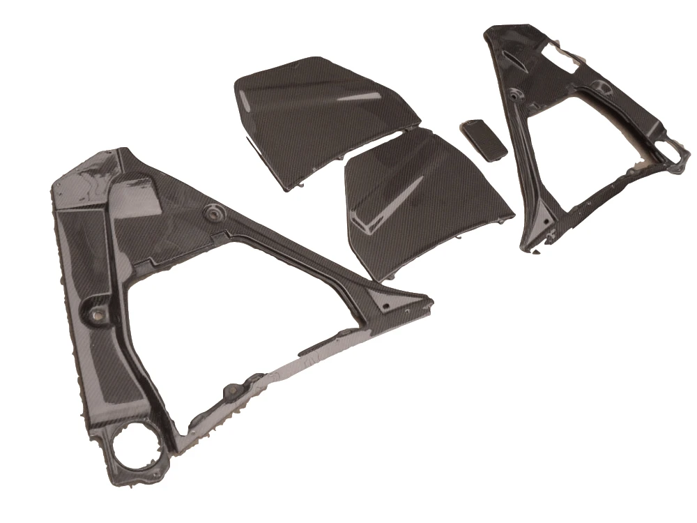 Крышка батарейного отсека тормозной жидкости GTR R35 OEM из углеродного волокна |