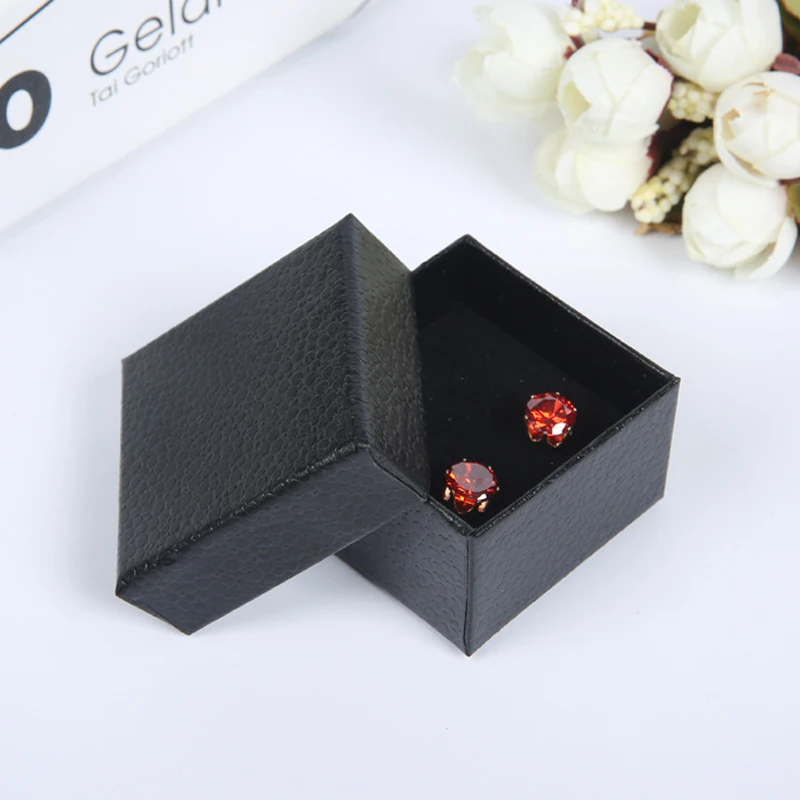 Коробка для ювелирных изделий с пористым наполнителем, украшенная черным жемчужным узором, 32 шт./лот, 5х5х3 см, упаковка для ювелирных аксессуаров и подарков H2031.