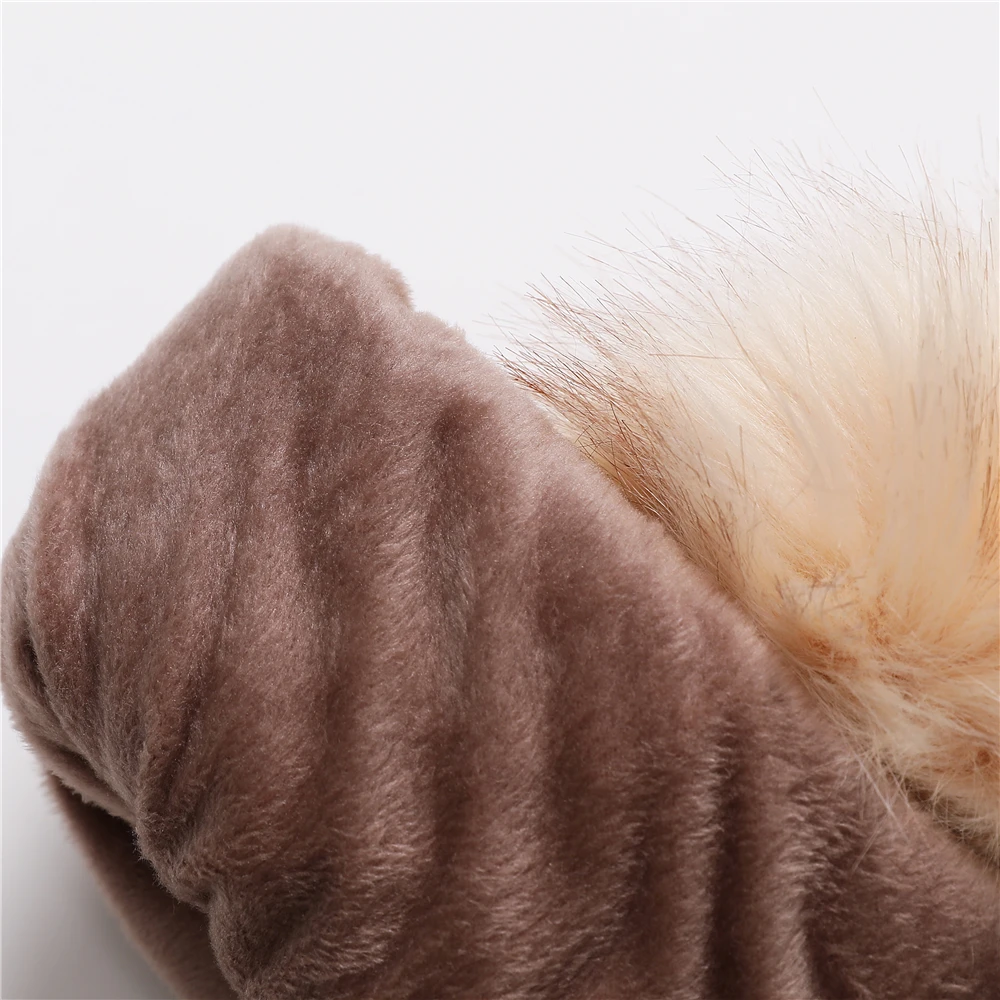 

2018 New Caps with pompom fur hat gorros skullies beanies winter beanie fur ball hat Double layer design Thicker Women's cap