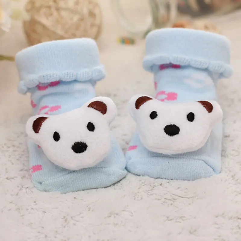 Sky blue bear Носки для малышей; нескользящие хлопковые носки-тапочки с изображением куклы из мультфильма с колокольчиками; мягкие Милые сапожки для маленьких девочек и мальчиков - Цвет: Sky blue bear