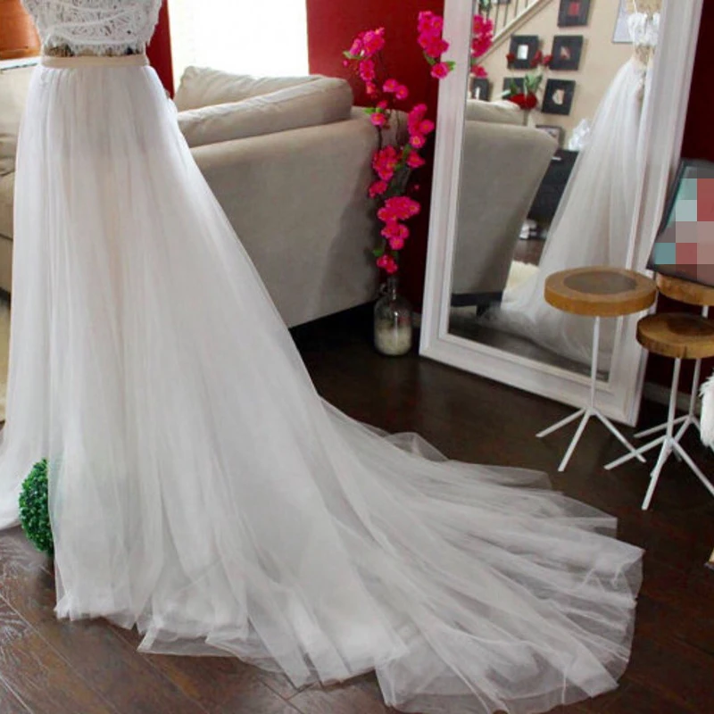 Длинная трапециевидная фатиновая юбка макси с длинным шлейфом и разрезом