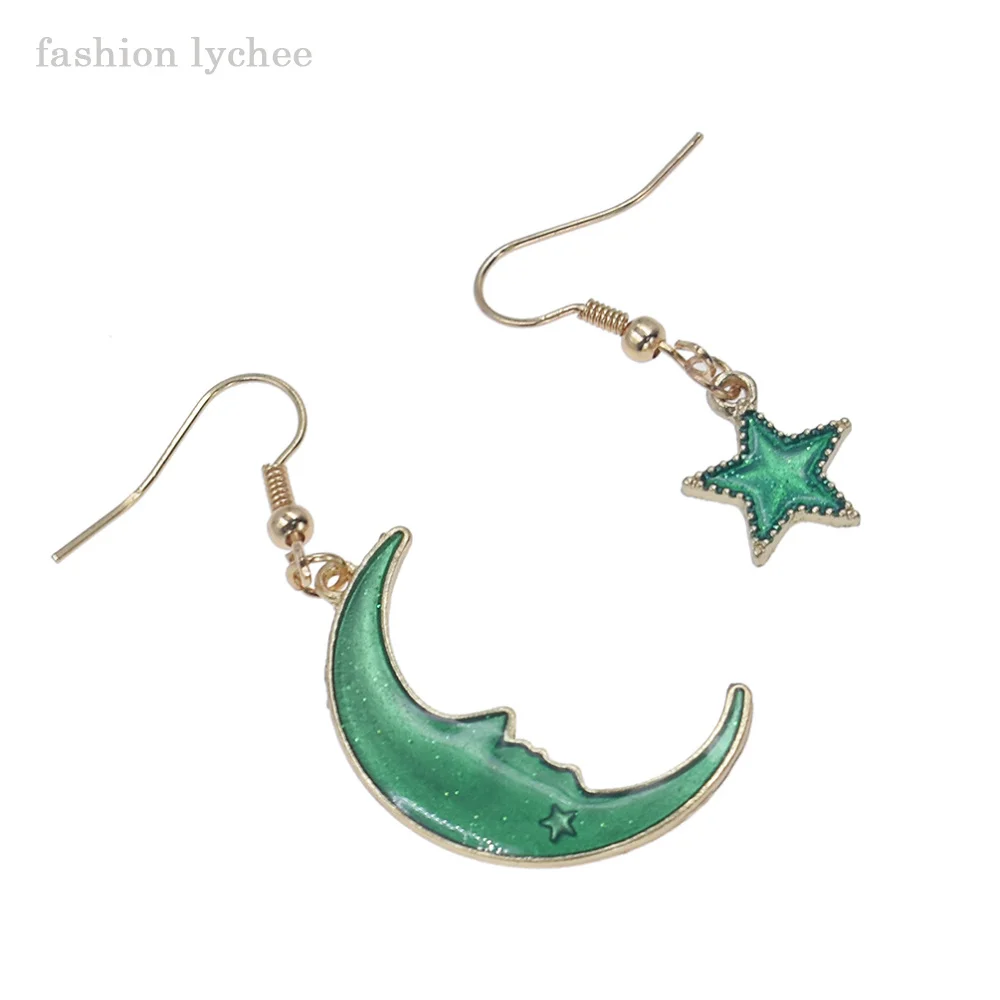 Женские ассиметричные серьги lychee с зелеными звездочками и луной красивые модные