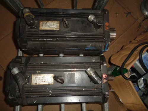 

Servo motor MCA 17N23-RS000-B24R-ST5S00N-ROSU , Used one , 90% appearance new , 3 months warranty , fastly shipping