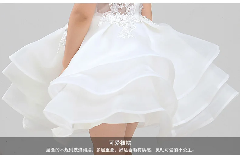 Женское свадебное платье с открытыми плечами белое кружевное бусинами и цветами