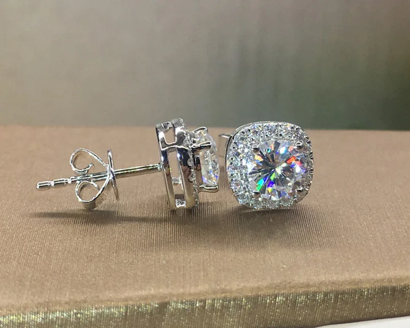 Серьги из 18-каратного золота пара сережек 1CT D цветные с мусанитом для женщин M-0.15 |