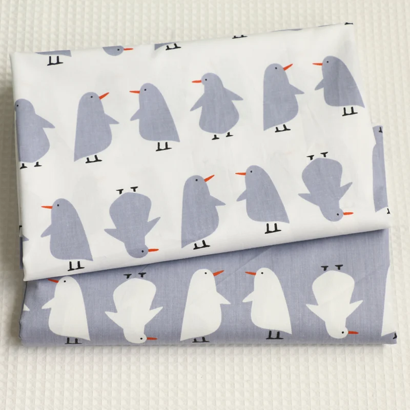 Хлопчатобумажная ткань с мультипликационным принтом пингвинов Twill Tilda сделай сам