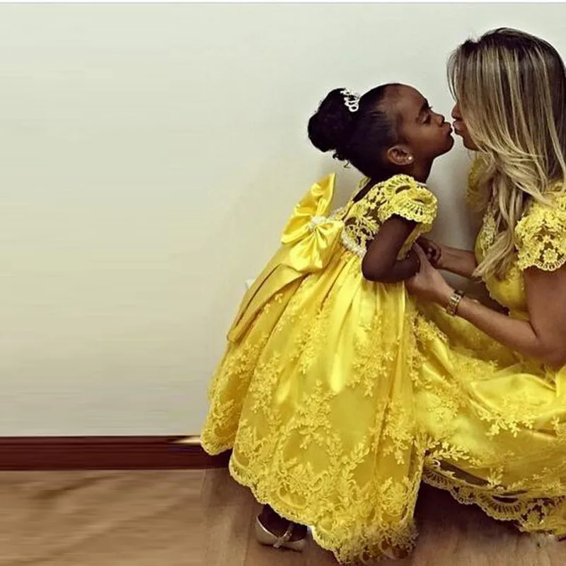Желтые 2019 Потрясающие платья для первого причастия девочек женское вечернее