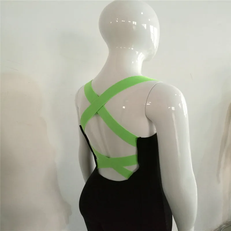 Женский спортивный костюм облегающий боди с открытой спиной для занятий йогой