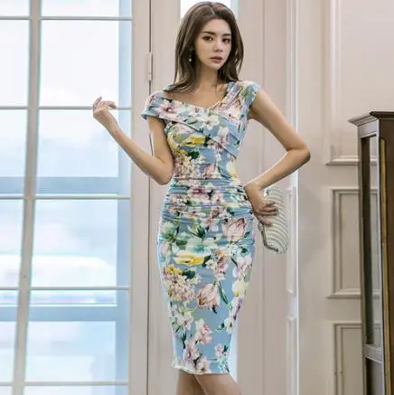 Женское облегающее платье карандаш больших размеров синее с v образным вырезом