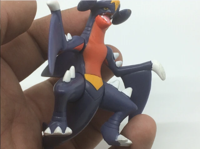 Бесплатная доставка фигурка Garchomp 5 см игрушка Рождественский подарок или