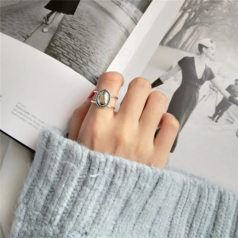 Кольцо женское из серебра 925 пробы с матовым зеркальным покрытием | Украшения и