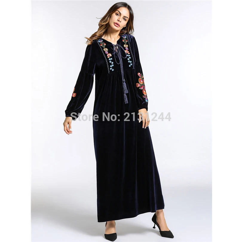 Мусульманское женское платье с длинным рукавом вельветовое вышивкой в Дубае