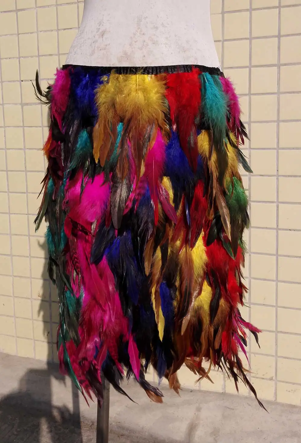 Бесплатная доставка 45 см многоцветный петух перо юбка двухслойная ткань