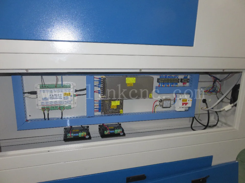 Высокоскоростная лазерная режущая машина co2 90 вт/лазерный станок с чпу |