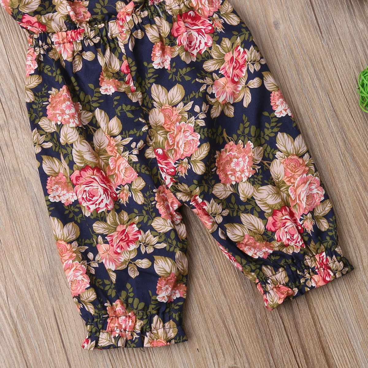 Новый весенний комбинезон с цветочным рисунком для маленьких девочек пляжный