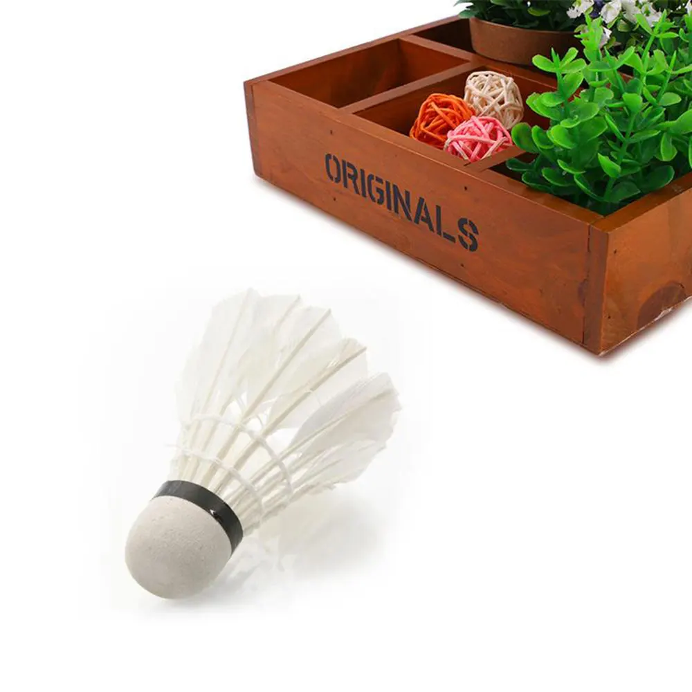 Воланы для бадминтона мужские Веселые игровые мячи пластиковые цветные