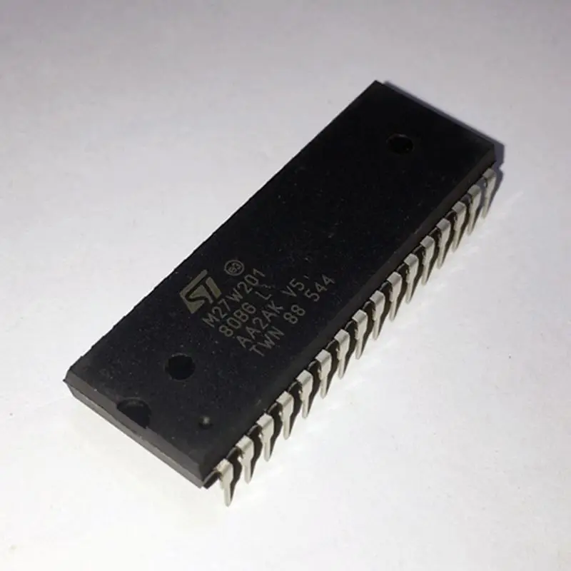 

2pcs M27W201-80B6 package DIP32 memory brand new original