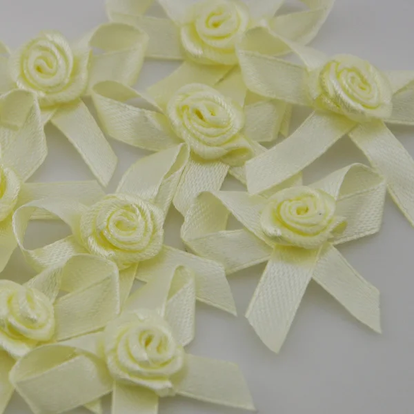 

50 шт. атласные ленты с цветами роз для свадебных украшений