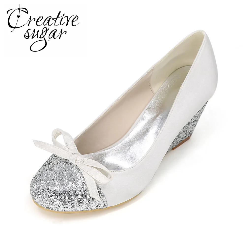 Creativesugar/женские туфли на танкетке с круглым блестящим носком атласные модельные