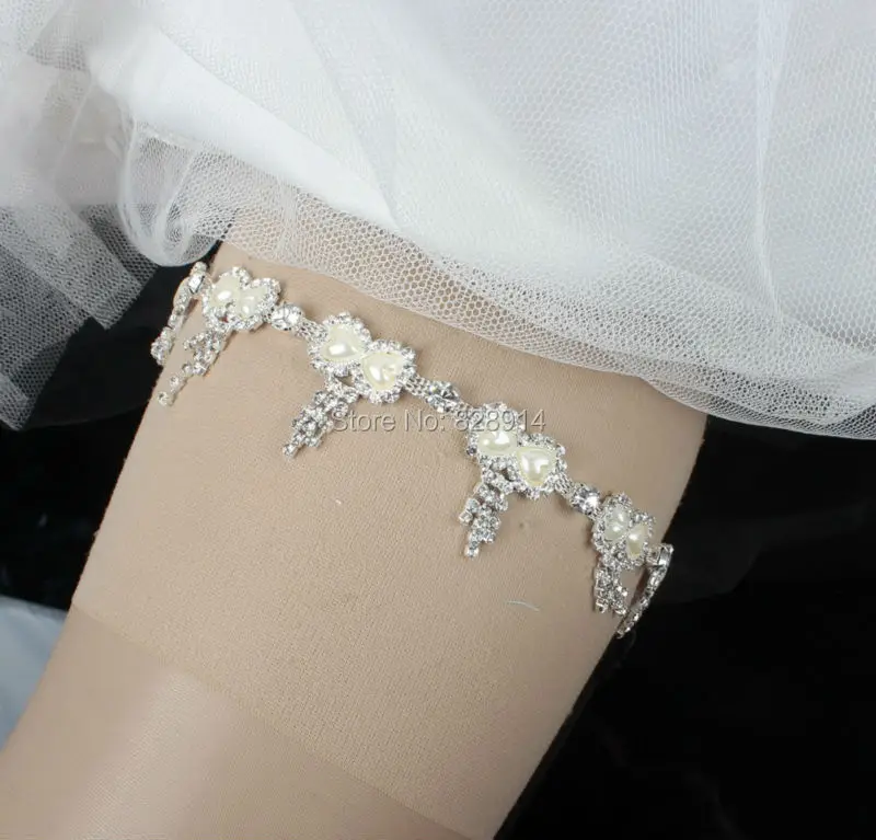 

New Design Rhinestones Wedding Garter Bride Garter Handmade with Imitation Pearl and Crystal Stone