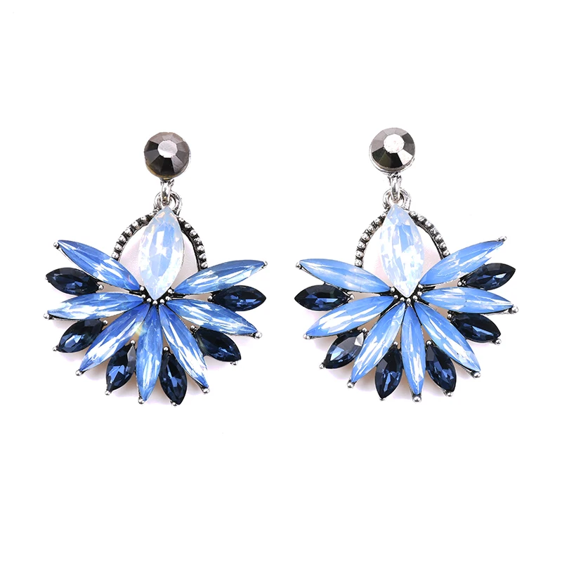 Серьги-гвоздики в винтажном стиле женские Эффектные серьги-гвоздики с подвеской