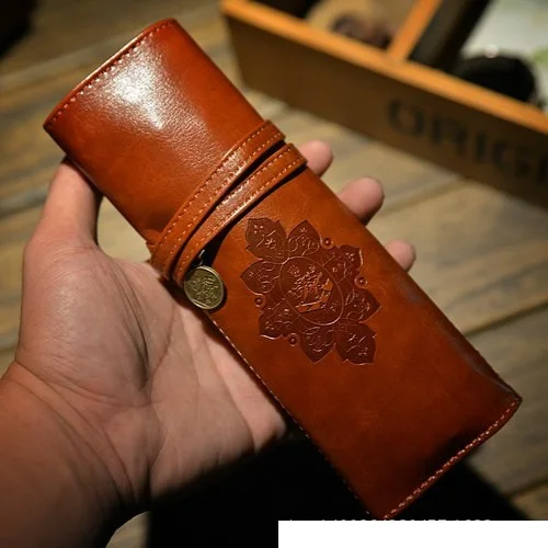 Чехол карандаш Mercii Rollup в винтажном стиле с резьбой форме глубокой ручки карман