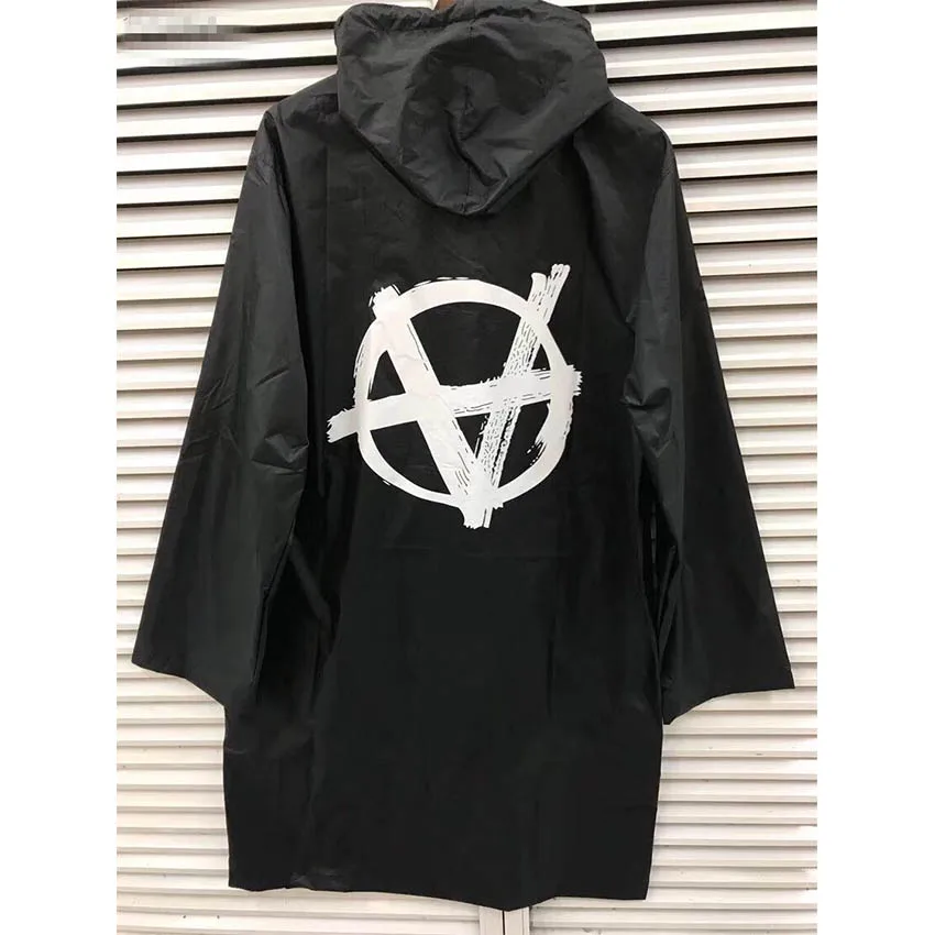 Черный Мужской плащ-дождевик ts 19SS средней длины, Свободный Мужской плащ-дождевик ts с логотипом, непромокаемый плащ из полиэстера - Цвет: 1