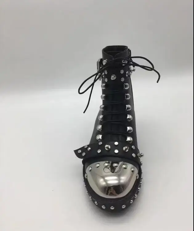 Стиль sowner Мода 2017 г. Заклёпки Женские ботинки из кожи металла круглый носок Laced-до