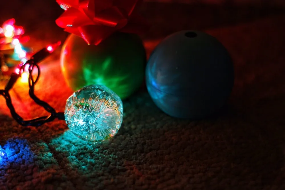 KitNew 2 шт. большой шарик льда для виски 6 см Круглый виски силиконовый ледяной шар плесень большая сфера ледяной шар для виски производитель