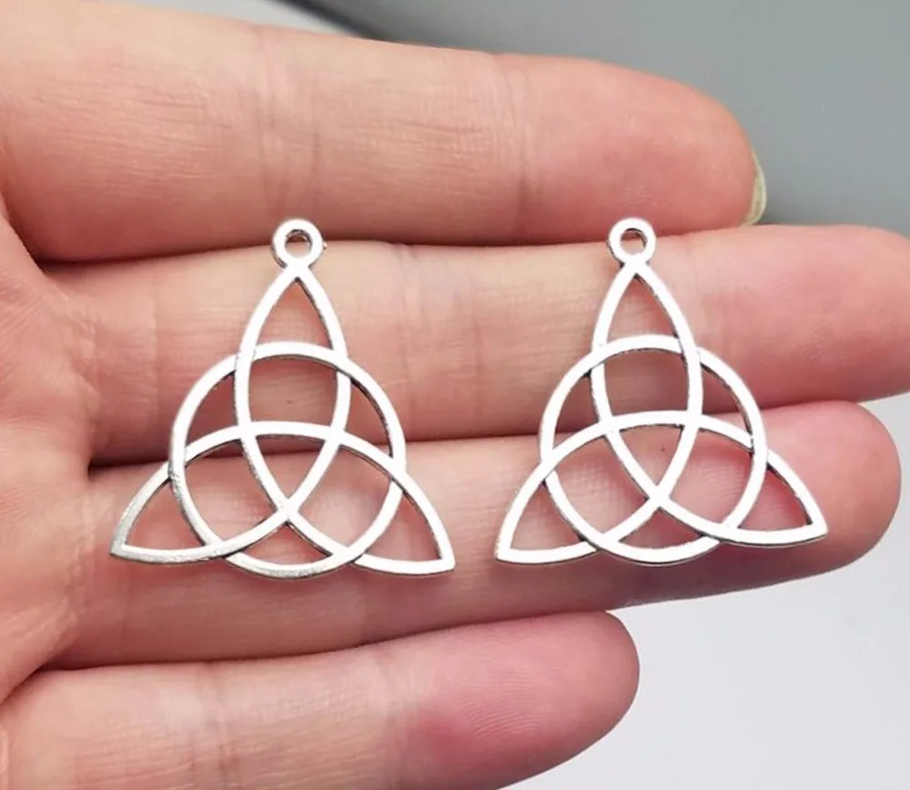 30 шт./лот 30x30 мм античный посеребренный кельтский узел подвески Triquetra DIY поставки