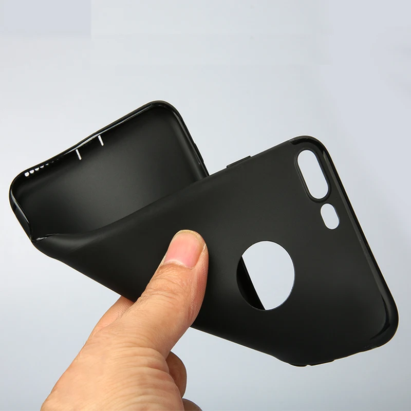 Чехол накладка CAPSSICUM для Apple iPhone (iPhone 7-iPhone 7 Plus) прозрачный мягкий матовый |