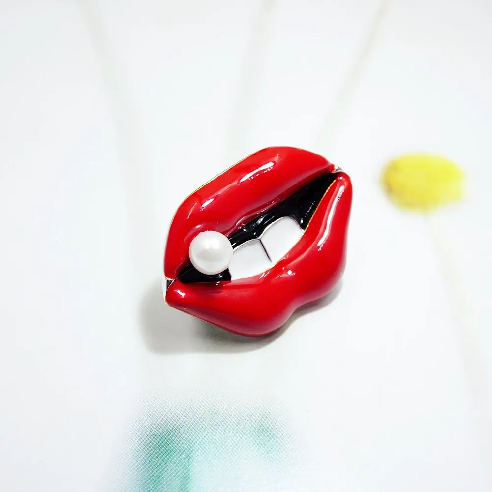 Новая Корейская брошь модные пикантные помада эмаль имитация жемчуга с губами