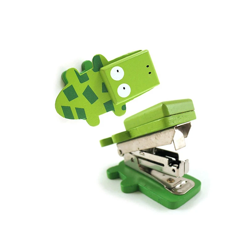 Милый мультяшный мини-степлер для дерева 1 шт. Карманный ручной степлер
