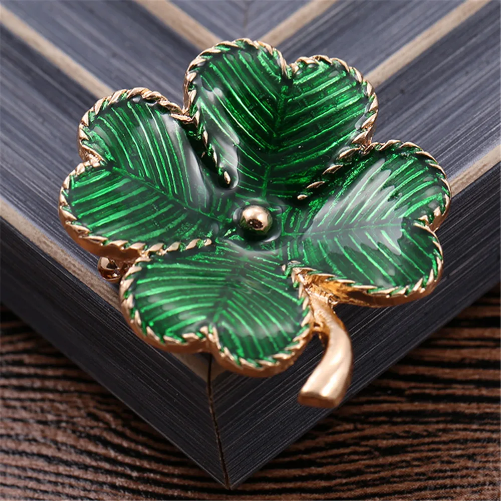 Бесплатная доставка Мода Новые падения глазури клевера повезло трава брошь