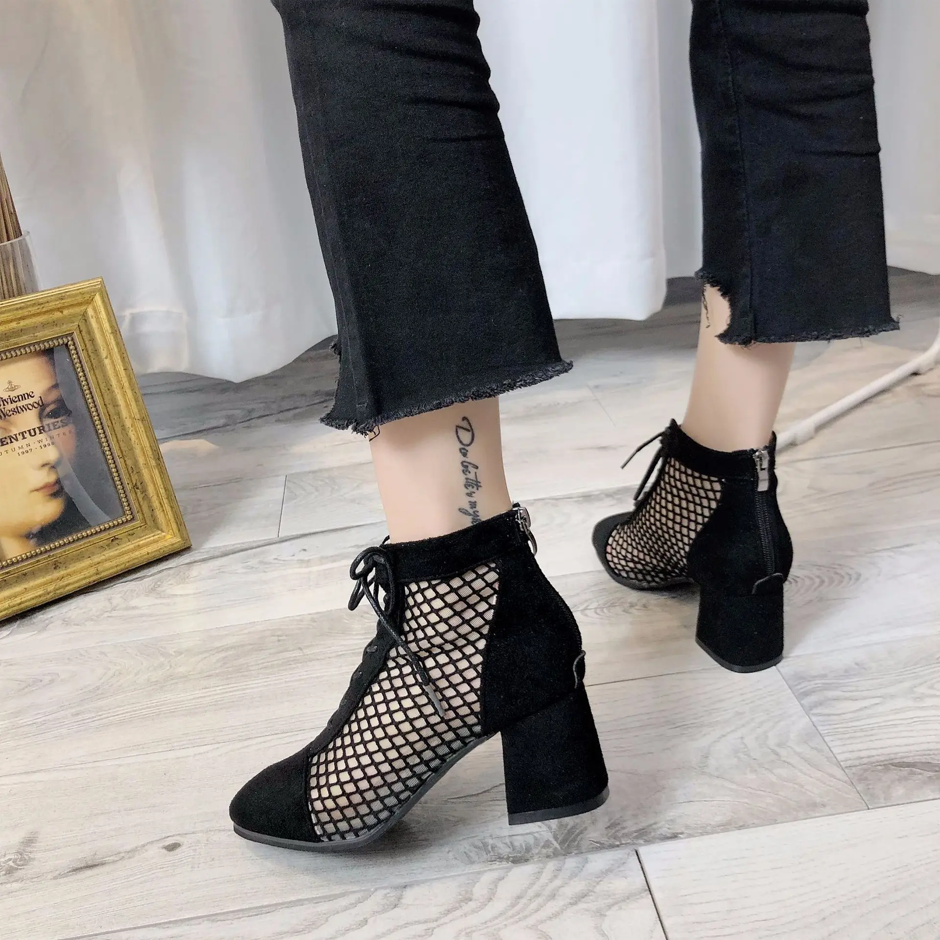 Женские ботинки Martin на высоком квадратном каблуке Новинка лета 2019 | Обувь