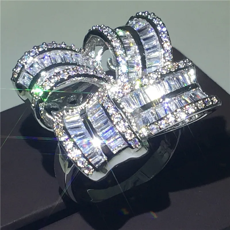 Кольцо женское из серебра 925 пробы с фианитом | Украшения и аксессуары