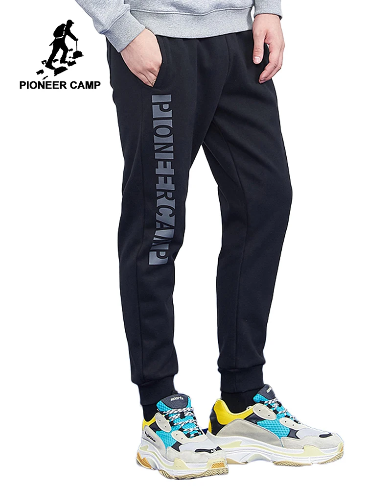 Мужские спортивные штаны Pioneer camp серые плотные повседневные из флиса с принтом
