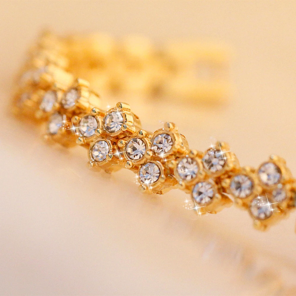 Часы женские кварцевые под розовое золото с бриллиантами|Женские часы-браслеты| |