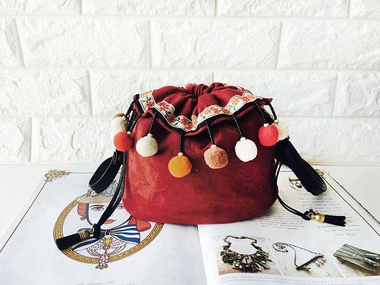 Drawstring LilyHood, ручная работа, женская сумка с помпонами, милая сумка через плечо, Ретро стиль, шикарный музыкальный фестиваль, богемный стиль, бохо шик, бархатная сумка через плечо - Цвет: Drawstring