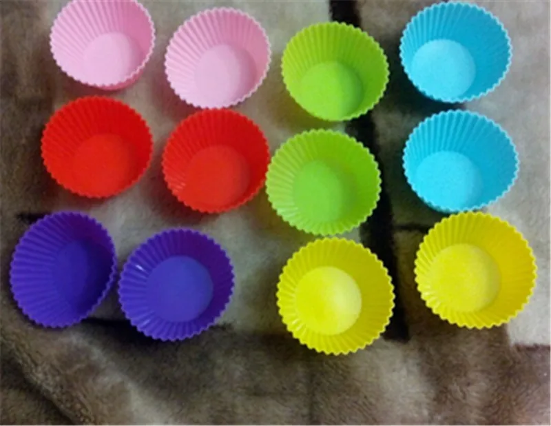 12pcs/lot Cupcake Liners mold 7CM Kitchen Craft Colour works Silicone Cupcake Cases forma de silicone Cake bakeware drop ship