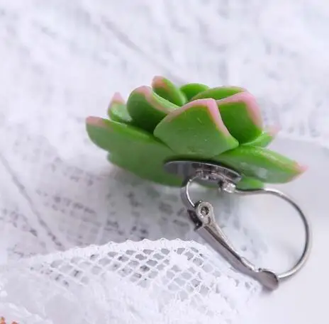 Женские серьги гвоздики из полимерной глины в виде цветка и динозавра|fashion stud