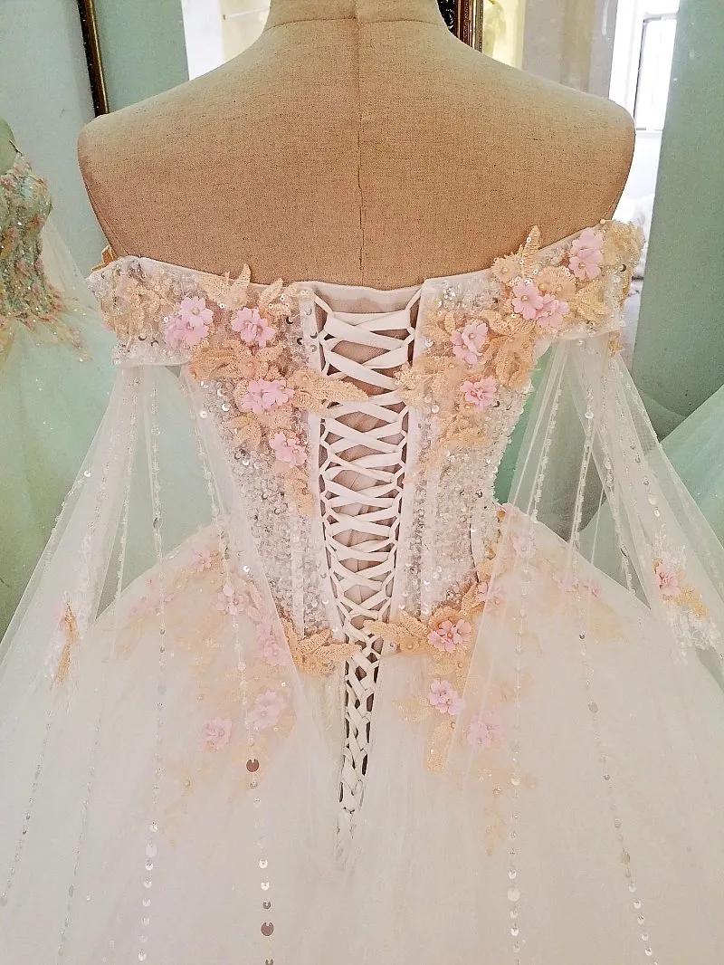 Бальное платье с блестками и жемчугом свадебное принцессы 2018 яркими кружевами