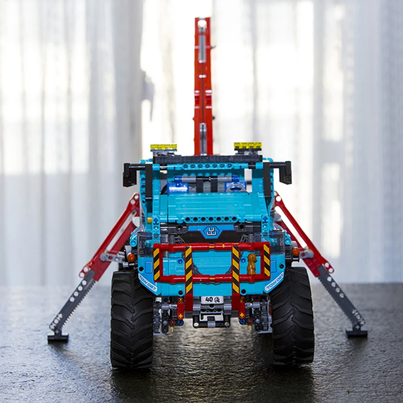 Технические характеристики 20056 серия Ultimate вездеход 6x6 с дистанционным