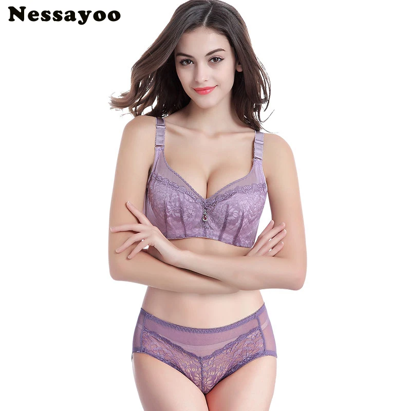 Комплект женского нижнего белья из бюстгальтера пуш ап и трусиков|Комплекты
