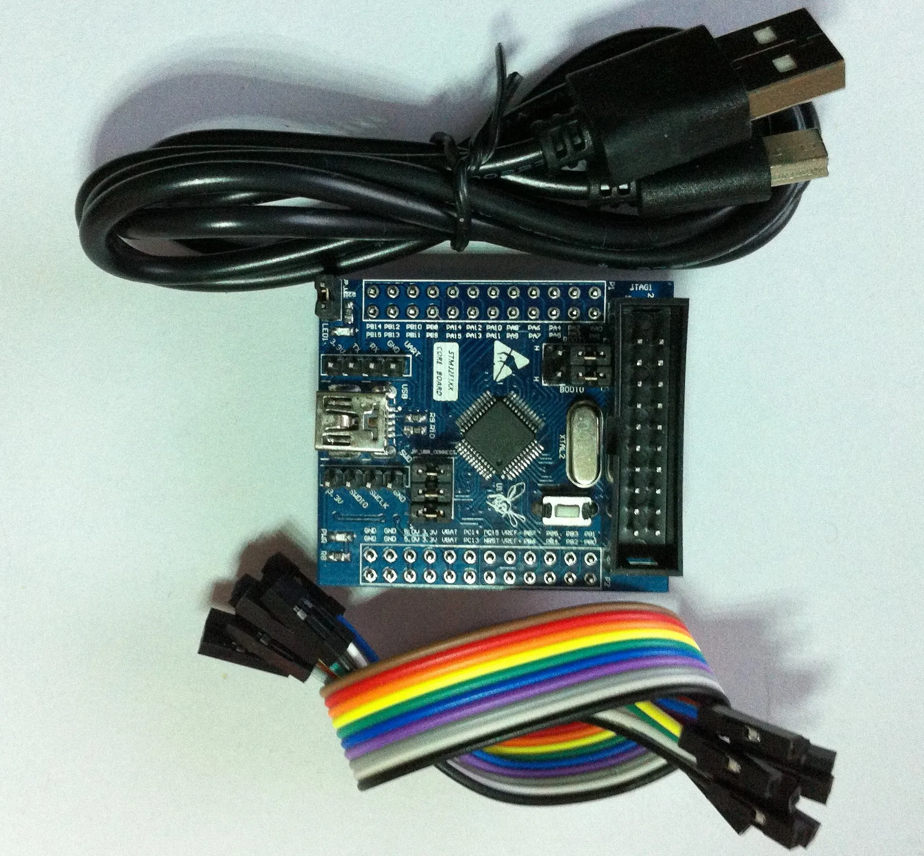 Системная плата минимальной конфигурации STM32F103C8T6 обучающая мини-плата STM32F103 |