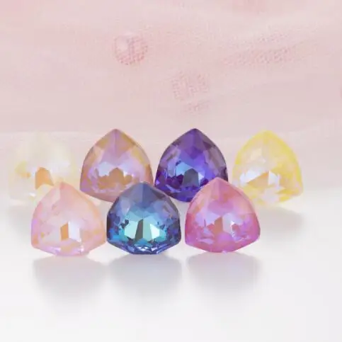 

K9 Mocha AB 12 mm 40pcs Fat Triangle Glass Crystal Fancy Stone Pointback Rhinestone Multi Colors