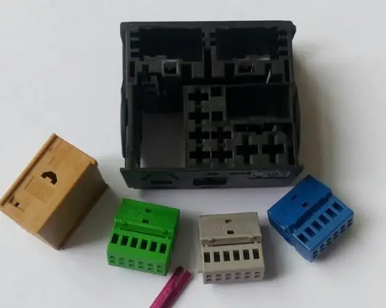 Car 8X0 035 444 Navigation Host Connector / Multimedia Plug |