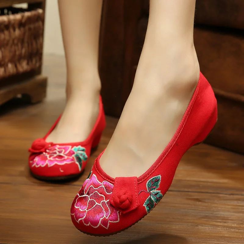 Черные и красные винтажные туфли в китайском стиле парусиновая обувь летние